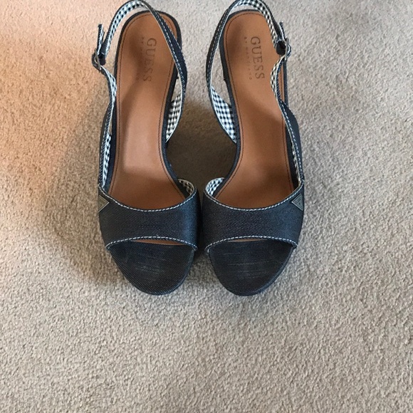 Guess wedges - Picture 1 of 4